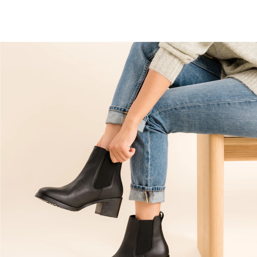 Nisolo Ana Heeled Chelsea Ankle Boots
